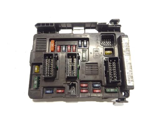 Fuse box CITROËN C5 I (DC_) 2.2 HDi (DC4HXB, DC4HXE) | BP28357770E1  - Image 6