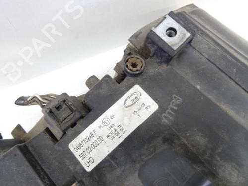 Used Right headlight CHRYSLER VOYAGER IV (RG, RS) 2.5 CRD (141 hp) 21968962