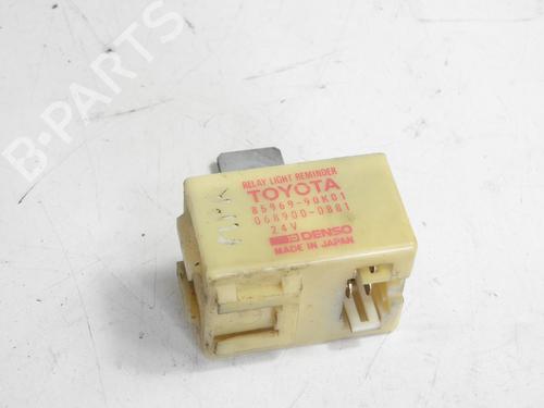 Used Electronic module TOYOTA LAND CRUISER (_J7_, _JL7_) 3.4 D (BJ70_V, BJ73_) (95 hp) 21971495