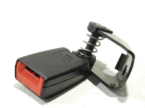 Used Seat buckle BMW 5 (E60) 525 d (177 hp) 31012133