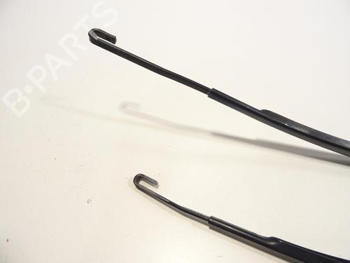 front-windshield-wiper-arm-infiniti-q50-2013-27523427 main image