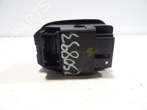 Used Left front window switch Left front window switch PEUGEOT 206 Hatchback (2A/C) 1.4 16V (88 hp) 28612101 28612101
