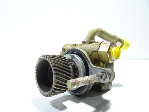 Used Steering pump MAZDA BT-50 Pickup (CD, UN) 2.5 MRZ-CD 4x4 (UNY0W3) (143 hp) 27220579