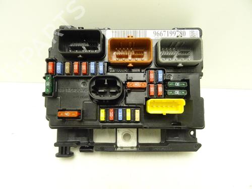 Zekeringkast CITROËN C3 II (SC_) 1.4 HDi 70 (SC8HZC, SC8HR0, SC8HP4) (68 hp) 28325646