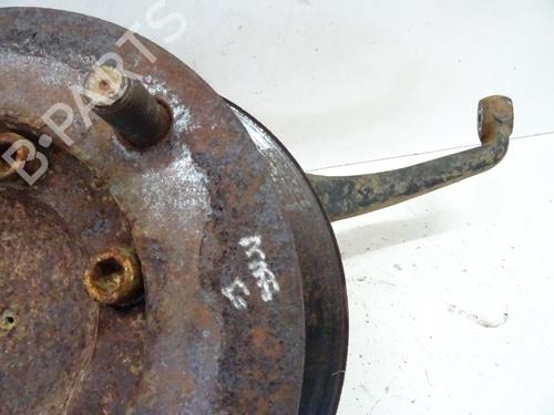 Used Left front steering knuckle Left front steering knuckle RENAULT MASTER I Van (T__) 28-35 2.4 D (71 hp) 21972638 21972638