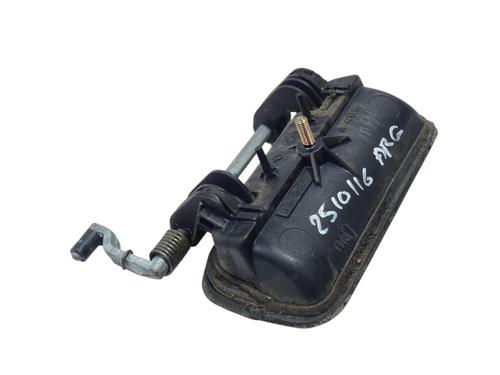 Puxador exterior trás esquerdo Puxador exterior trás esquerdo LANCIA DELTA II (836_) 1.9 TD (836AM, 836AN) (90 hp) 36148593 36148593