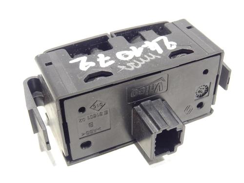 Used Warning switch Warning switch RENAULT TRAFIC III Van (FG_) 2.0 dCi 120 (FGMN) (120 hp) 30592564 30592564