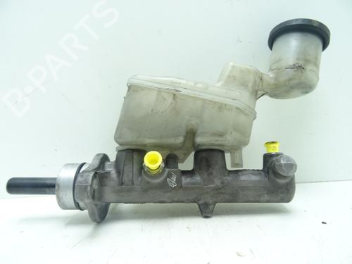 Used Brake master cylinder Brake master cylinder TOYOTA RAV 4 II (_A2_) 2.0 D 4WD (CLA20_, CLA21_, CLA20R, CLA21R) (116 hp) 30168856 30168856