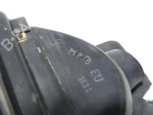 Used Rear bumper right light Rear bumper right light MITSUBISHI PAJERO SPORT I (K7_, K9_) 2.5 TD (K94W, K74T) (115 hp) 32981410 32981410