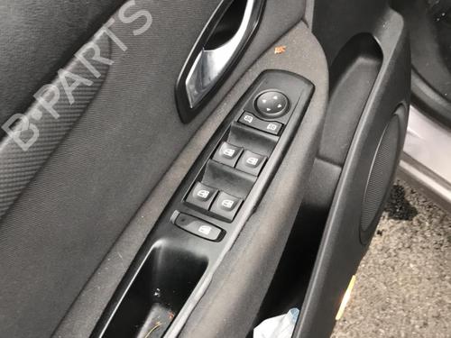 Headlight switch RENAULT SCÉNIC III (JZ0/1_) 1.6 E85 (JZ03, JZ1Y) | BP27212736I24 - Image 9