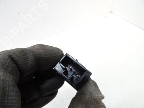 Used Switch Switch TOYOTA AVENSIS Estate (_T25_) 2.0 D-4D (CDT250_, CDT250R) (116 hp) 21971542 21971542