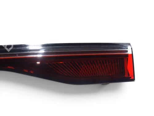 hjre-baglygte-bagklap-renault-megane-e-tech-suv-2021-39728804 main image