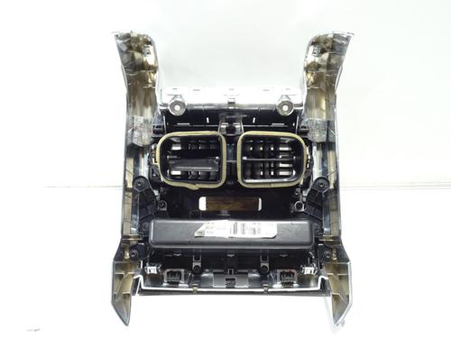 Used Air vent Air vent LAND ROVER RANGE ROVER SPORT II (L494) 4.4 SDV8 4x4 (340 hp) 29511825 29511825