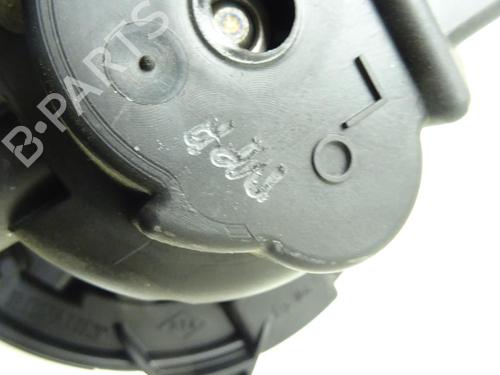 Used Heater blower motor Heater blower motor DACIA SANDERO II 1.0 SCe 75 (B8JC, B8JD, B8NC) (73 hp) 32776457 32776457