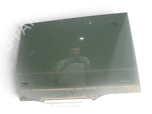dr-rude-hjre-bagtil-suzuki-vitara-ly-2015-39145745 main image