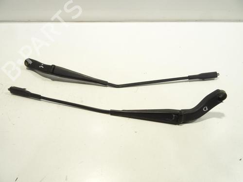 Used Front windshield wiper arm MERCEDES-BENZ B-CLASS Sports Tourer (W245) B 180 CDI (245.207) (109 hp) 22232561