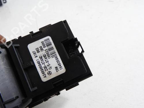 Used Switch Switch MERCEDES-BENZ A-CLASS (W176) AMG A 45 4-matic (176.052) (381 hp) 20055734 20055734