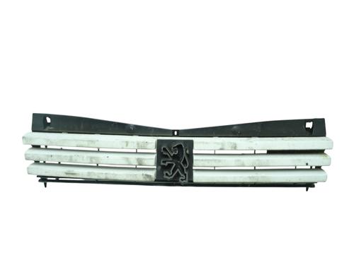 Used Grille Grille 36541205 36541205