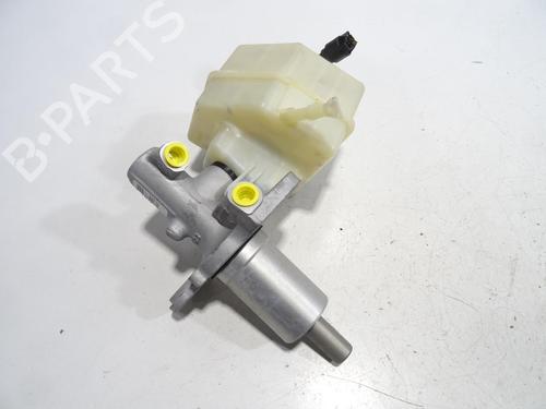 Used Brake master cylinder BMW X3 (E83) 3.0 d (218 hp) 26577051