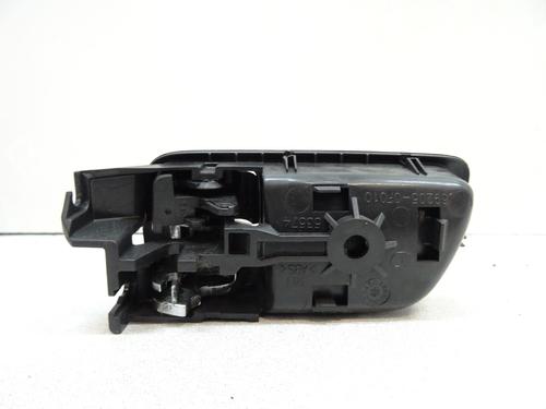 Used Rear right interior door handle Rear right interior door handle TOYOTA COROLLA Verso (ZER_, ZZE12_, R1_) 2.2 D-4D (AUR10_, AUR10R) (136 hp) 21971131 21971131