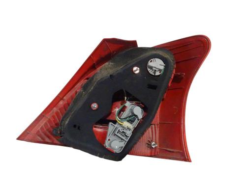 Rückleuchte Links für Rückleuchte Links TOYOTA YARIS (_P9_) 1.4 D-4D (NLP90_, NLP90R) (90 hp) 35888865 35888865