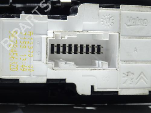 Left front window switch PEUGEOT EXPERT Van (V_) 2.0 BlueHDi 150 | BP31610850I27