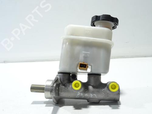 Used Brake master cylinder HYUNDAI SANTA FÉ II (CM) 2.2 CRDi GLS 4x4 (150 hp) 30357902