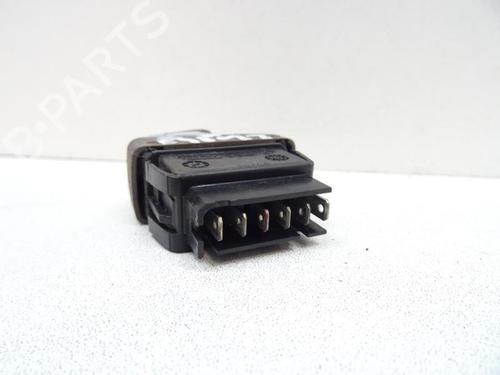 Used Switch Switch RENAULT MEGANE I Coach (DA0/1_) 1.6 e (DA0F) (90 hp) 21825661 21825661