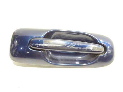 Used Front right exterior door handle CHRYSLER VOYAGER IV (RG, RS) 2.8 CRD (150 hp) 29340842