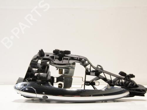 Used Front left exterior door handle MINI MINI COUNTRYMAN (F60) Cooper SE ALL4 (224 hp) 31602325