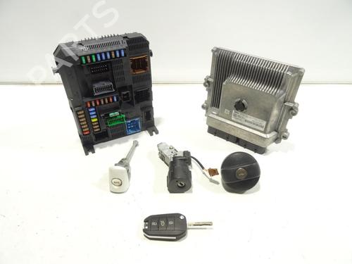 Used Electronic module Electronic module PEUGEOT 2008 I (CU_) 1.2 THP 110 / PureTech 110 (110 hp) 25407198 25407198