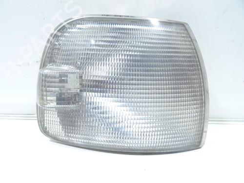 Used Right front indicator Right front indicator VW TRANSPORTER T4 Van (70A, 70H, 7DA, 7DH) 2.5 TDI (102 hp) 33429357 33429357