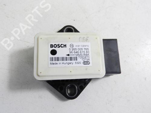 Used Electronic module Electronic module PEUGEOT 5008 (0U_, 0E_) 1.6 HDi (112 hp) 20043516 20043516