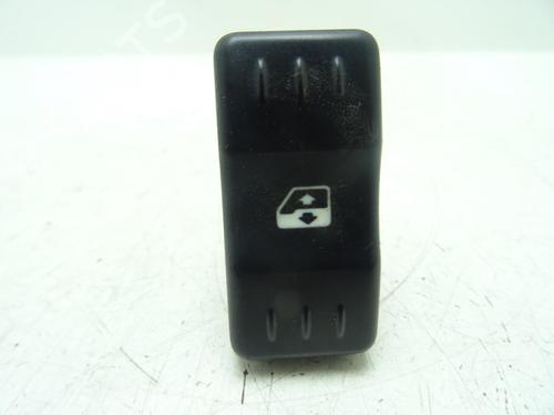 Used Left front window switch Left front window switch DACIA LOGAN MCV (KS_) 1.5 dCi (KS0W) (86 hp) 33738722 33738722