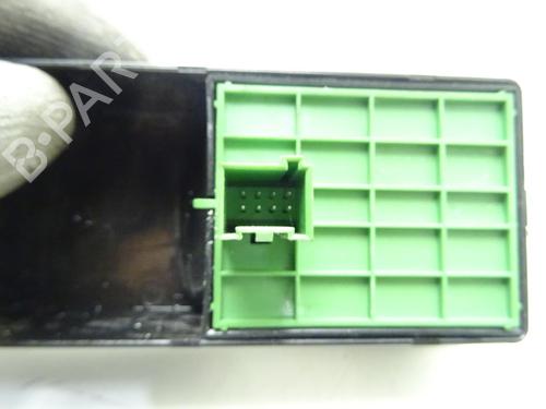 Left front window switch PEUGEOT BOXER Van 2.2 BlueHDi 140 | BP29317403I27 