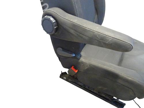 Used Left front seat Left front seat RENAULT TRAFIC III Van (FG_) 1.6 dCi 145 (FGMG) (145 hp) 36032845 36032845