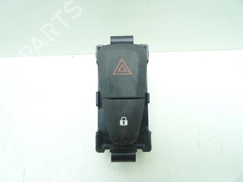 Used Warning switch DACIA SANDERO II 1.0 SCe 75 (B8JC, B8JD, B8NC) (73 hp) 32776407