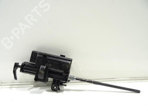 Brændstofdæksel aktuator RENAULT CAPTUR I (J5_, H5_) 1.5 dCi 90 (J5N4, J5M5, J5MW, J5M6, J5AL, J5AJ) (90 hp) 32063685