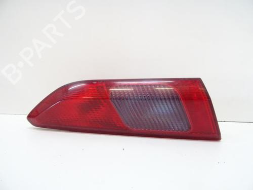 Used Left tailgate light Left tailgate light ALFA ROMEO 156 (932_) 1.9 JTD (932.A2B00, 932.A2C00) (115 hp) 20045839 20045839