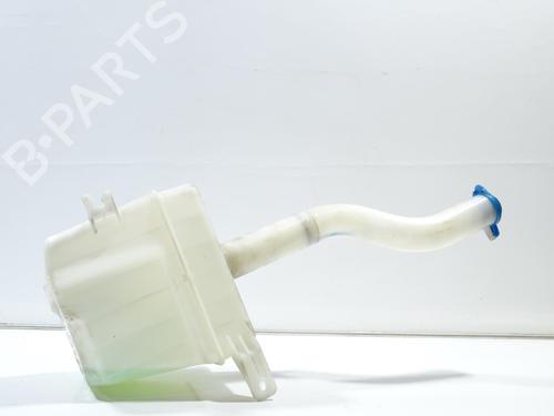 Windscreen washer tank HYUNDAI TUCSON (JM) 2.0 CRDi All-wheel Drive | BP21776645C113 