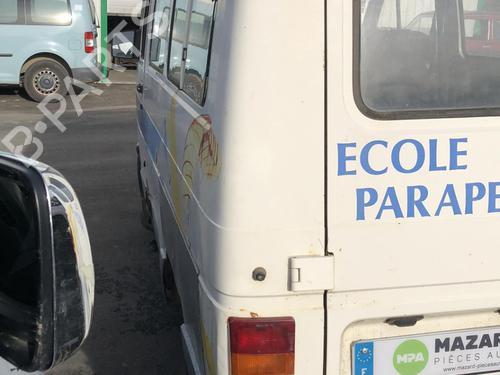 Used Parts RENAULT TRAFIC Bus (T_, P_, V_) 2.1 D 4x4 1817534