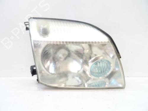 Used Right headlight NISSAN X-TRAIL I (T30) 2.2 Di 4x4 (114 hp) 21969112