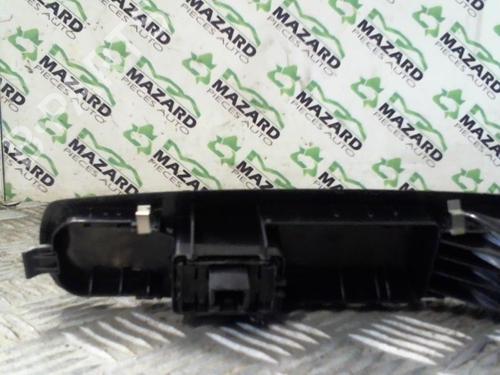 Used Right front window switch Right front window switch RENAULT MEGANE III Hatchback (BZ0/1_, B3_) 1.5 dCi (BZ09, BZ0D, BZ1W, BZ29, BZ14) (110 hp) 21968522 21968522
