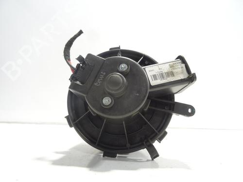 Used Heater blower motor Heater blower motor PEUGEOT BOXER Van 2.2 BlueHDi 140 (140 hp) 26457018 26457018