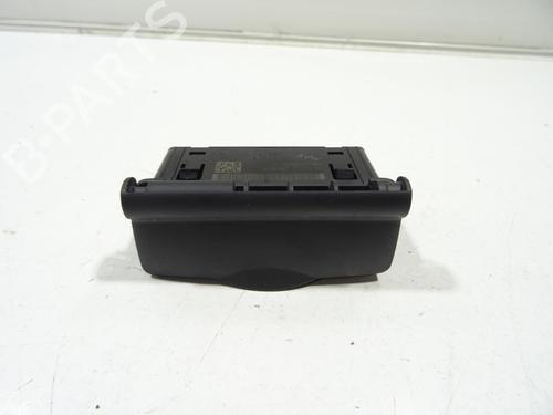 electronic-module-renault-megane-cc-ez01_-2010-2011-2012-2013-2014-2015-32083935 main image