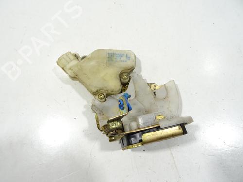 Used Rear left lock NISSAN X-TRAIL I (T30) 2.2 dCi 4x4 (136 hp) 25872756