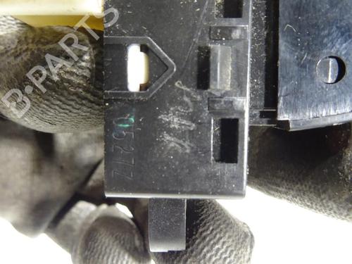 Used Right front window switch Right front window switch SUBARU FORESTER (SH_) 2.0 D AWD (SHH, SHD, SHN) (147 hp) 29838928 29838928