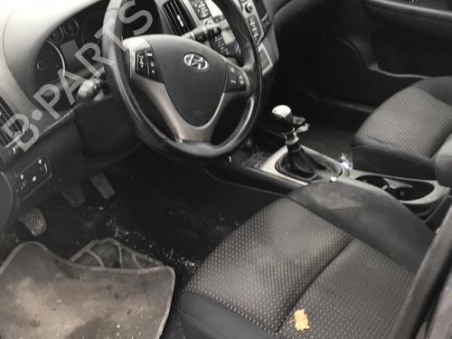 Starter HYUNDAI i30 (FD) 1.6 CRDi | BP20039737M8  - Image 6