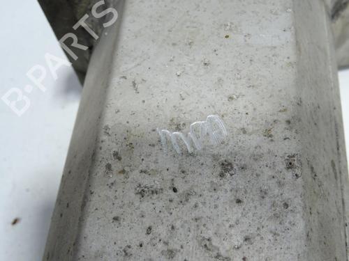 Used Front bumper reinforcement Front bumper reinforcement 37865084 37865084
