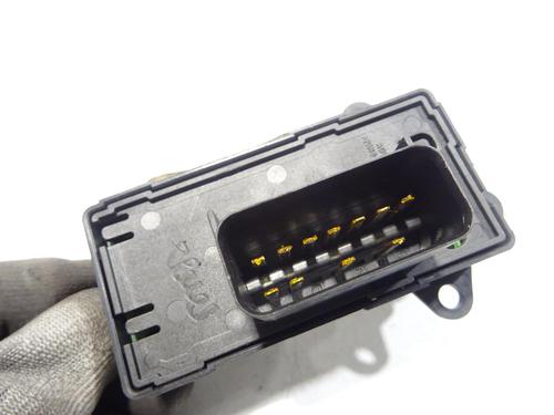 Left front window switch CHRYSLER VOYAGER IV (RG, RS) 2.8 CRD | BP29340837I27 